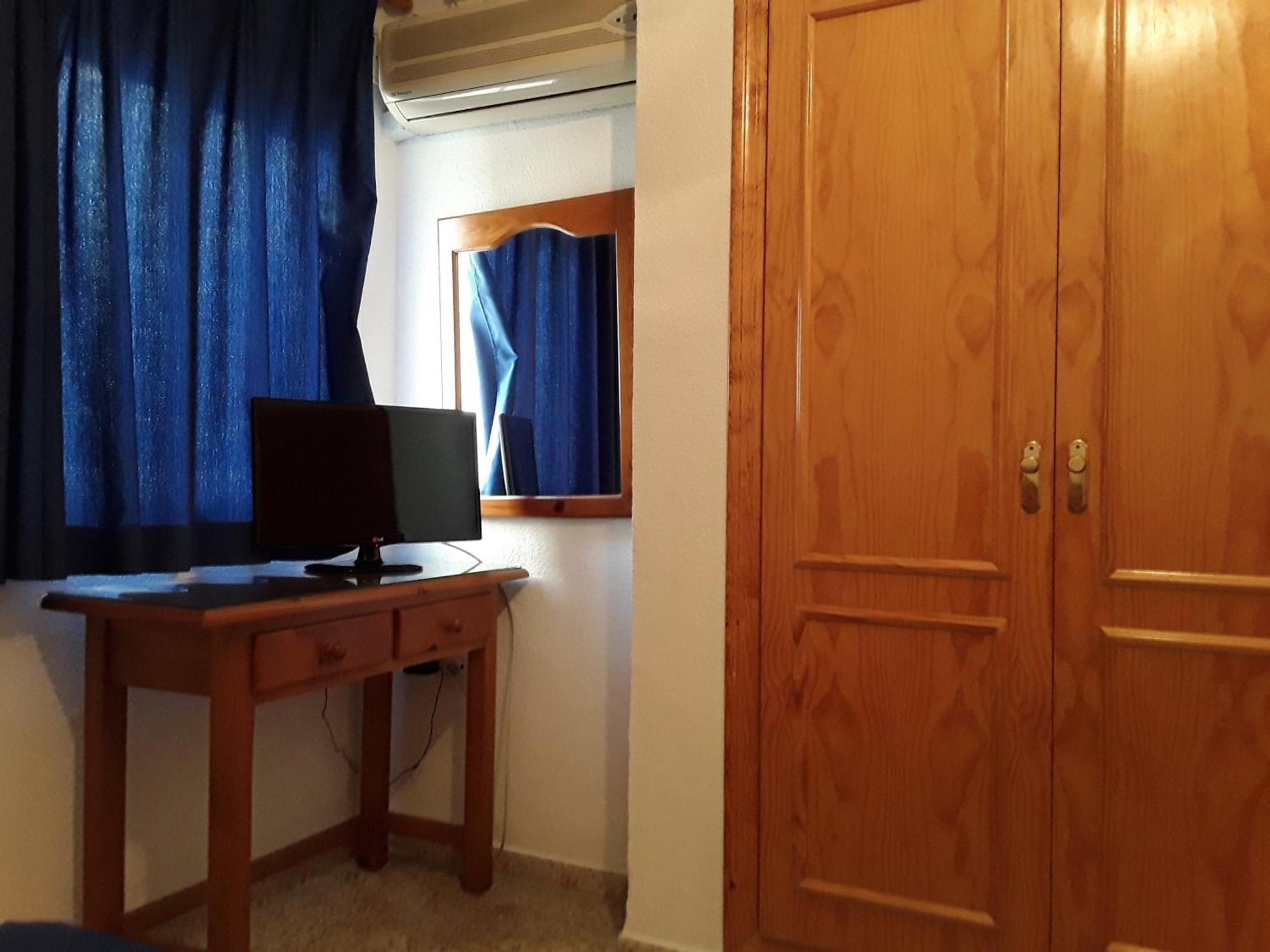 Hostal Miguel Calahonda Eksteriør bilde