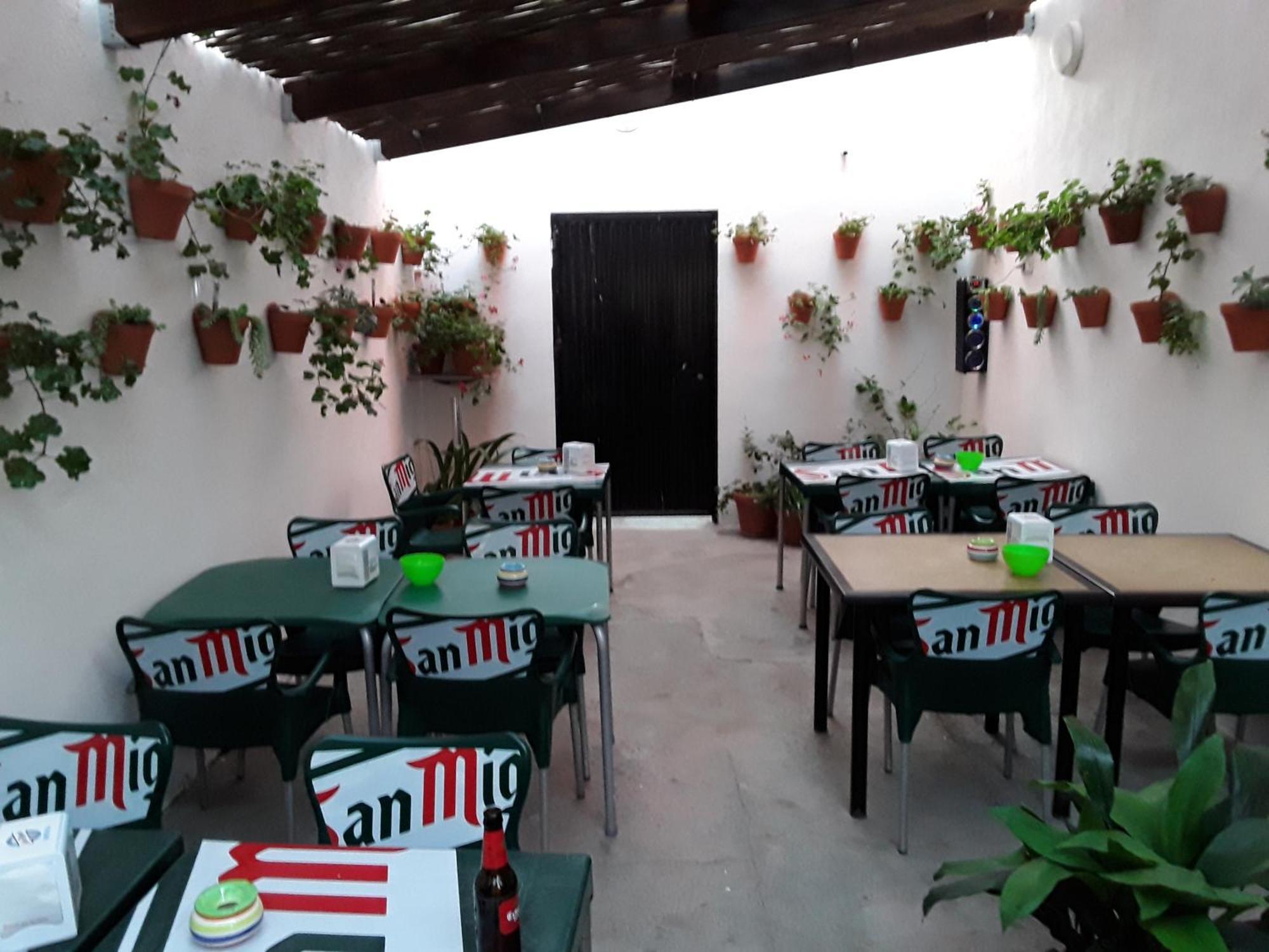 Hostal Miguel Calahonda Eksteriør bilde